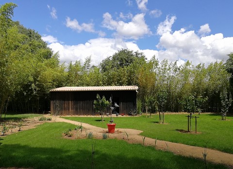 Maison  d hôtes La Genestière: le verger